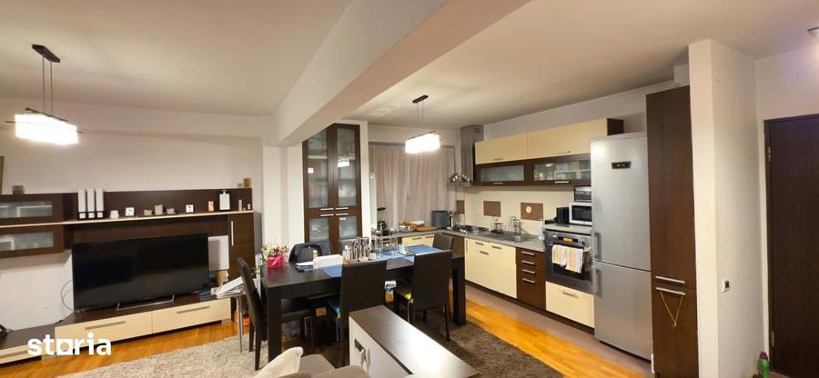 Apartament cu 3 camere în Nufărul