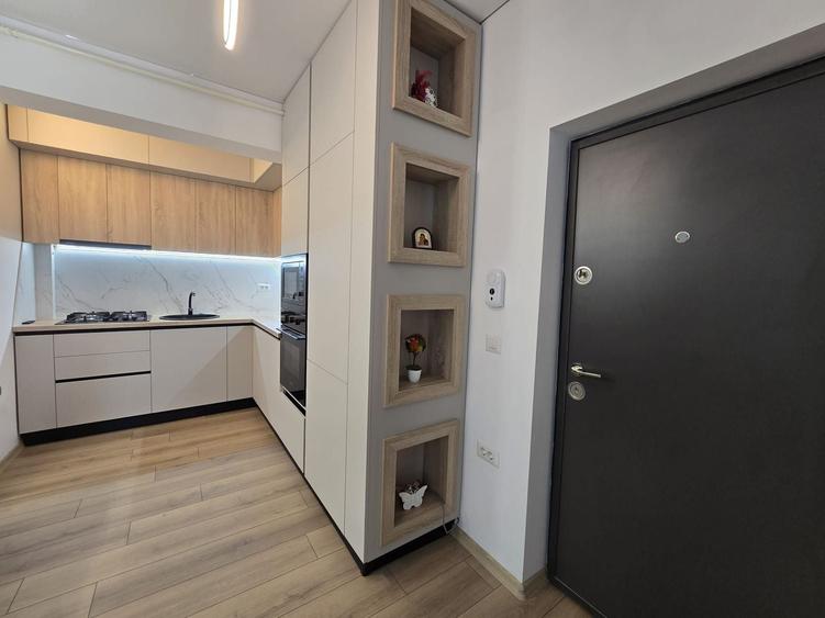 Apartament cu 2 camere semidecomandat, mobilat în Țiglina 2