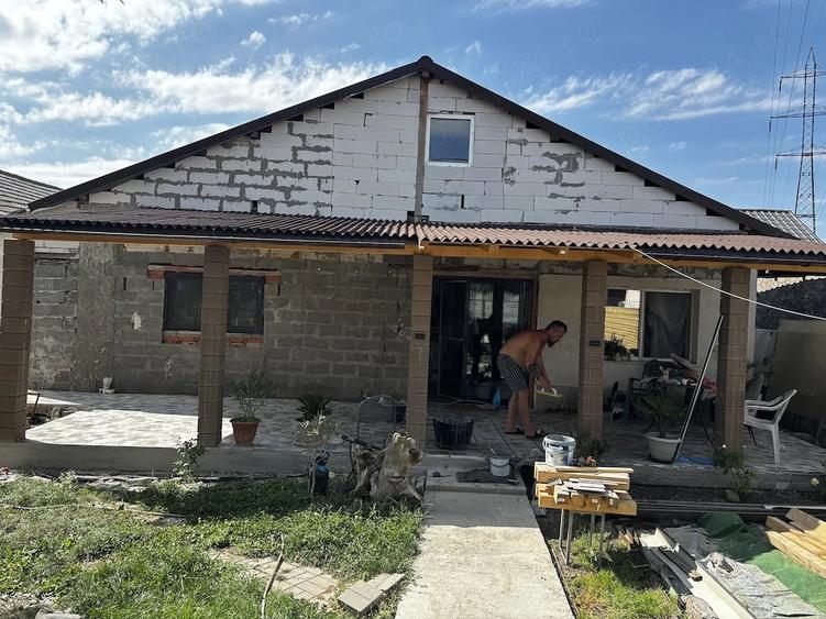 Casă cu 5 camere cu Teren 336 Mp în Central
