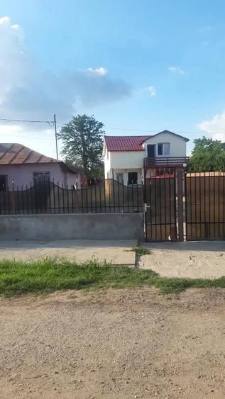 Casă cu Teren 2000 Mp în Drăgănești-Vlașca