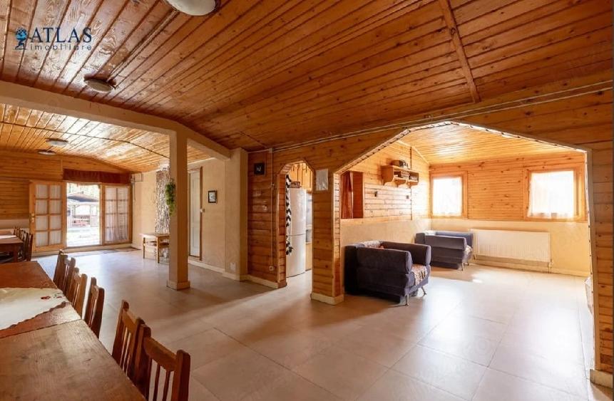 Casă cu 7 camere cu Teren 2600 Mp în Filia
