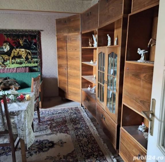 Casă cu 6 camere în Ciuchici