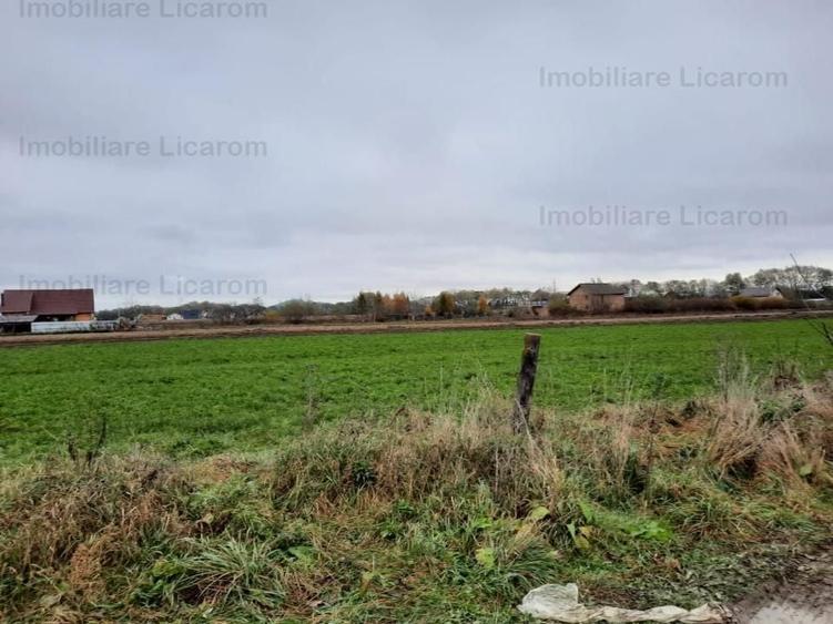 Teren Construcții intravilan de 823 mp, în Stupini