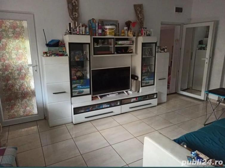 Casă cu 3 camere în Bujac