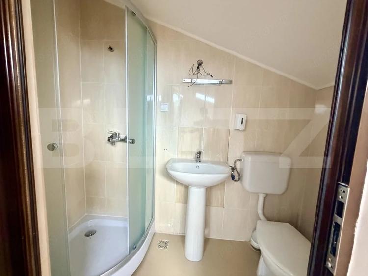 Apartament cu 5 camere decomandat în Cetate