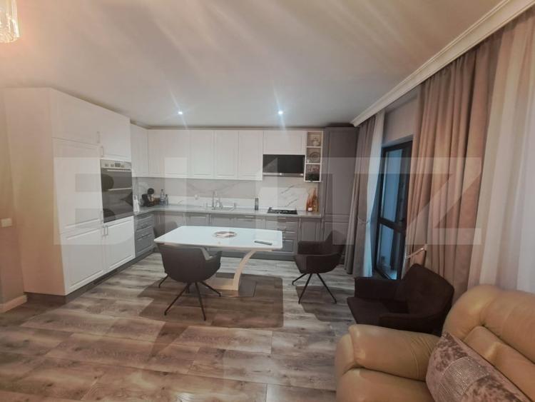 Duplex cu 3 camere cu Canalizare în Sânpetru