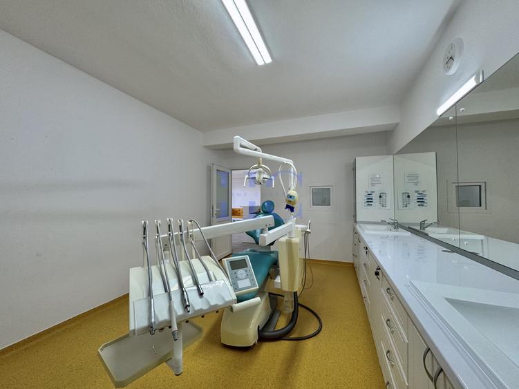 Apartament cu 3 camere decomandat, mobilat în Șura Mare