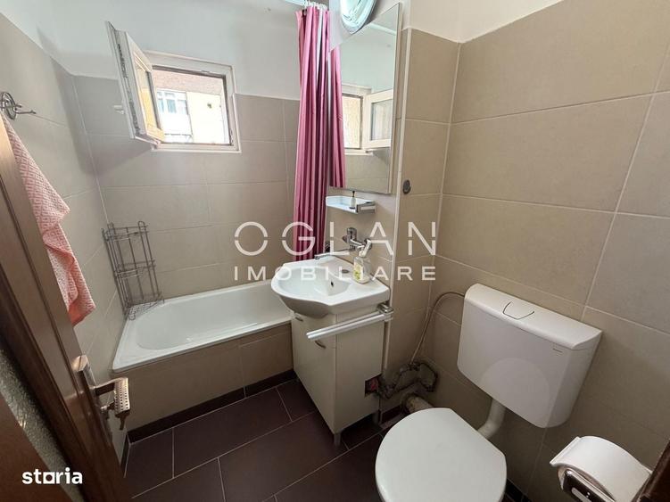 Apartament cu 3 camere decomandat în Vasile Aaron