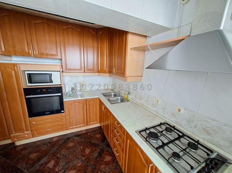 Apartament cu 4 camere decomandat în Unirii
