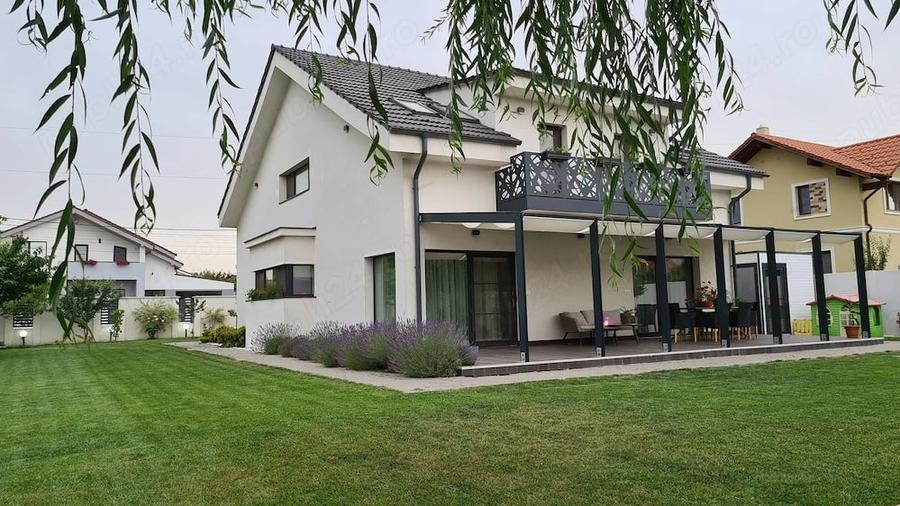 Casă cu Teren 856 Mp în Dumbrăvița