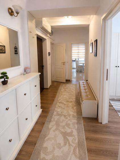 Apartament cu 3 camere în Universitate