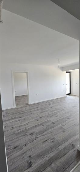 Apartament cu 2 camere decomandat în Vișan