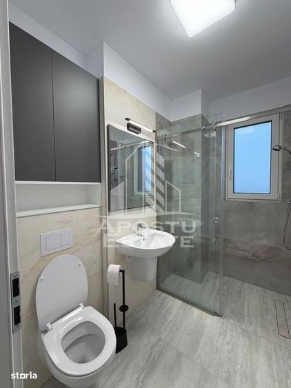 Apartament cu 3 camere în Aradului