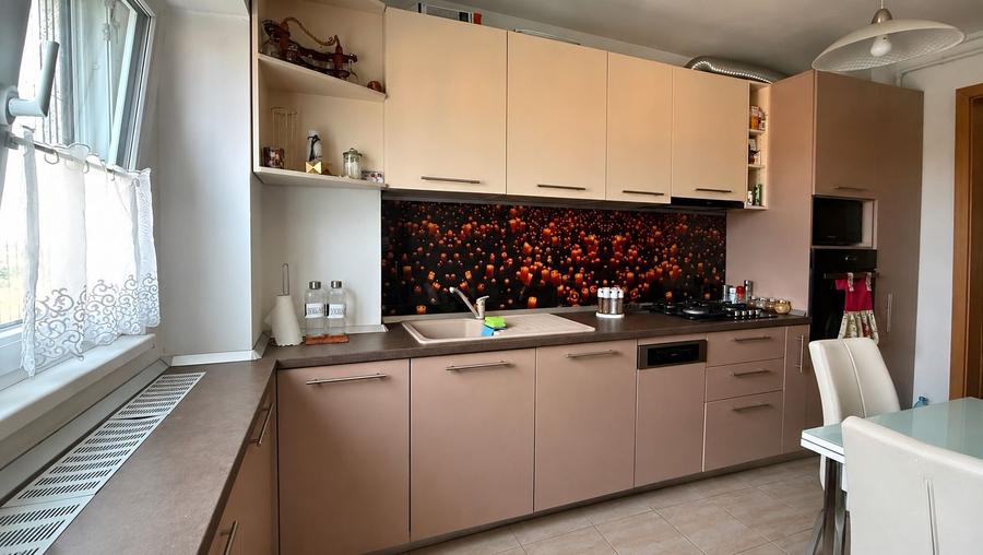 Apartament cu 3 camere în Fabric