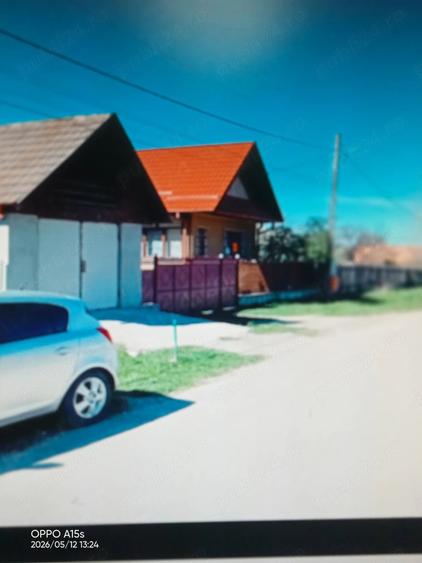 Teren intre case, nu pe camp, intravilan CF. Cu certificat urbanism. - 9