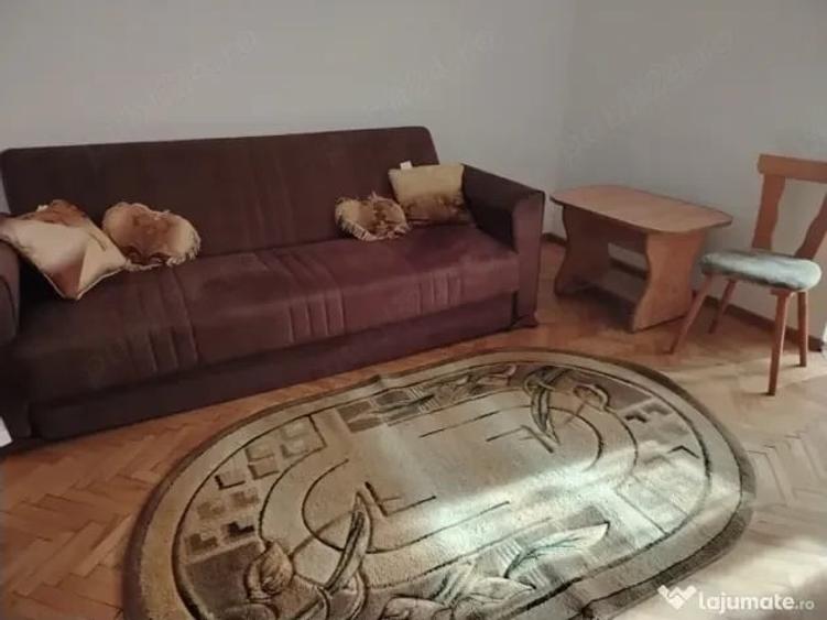 Garsonieră semidecomandată în Titan