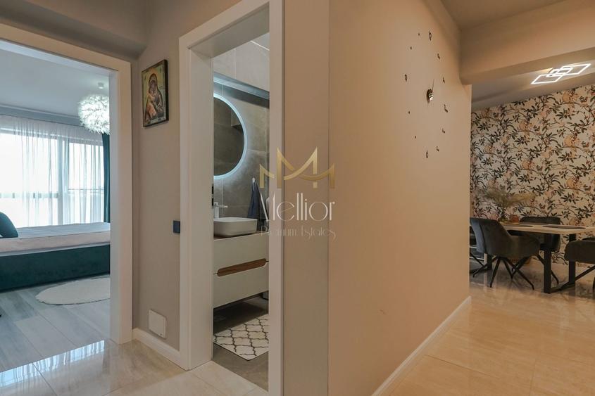Apartament cu 3 camere semidecomandat, mobilat în Zorilor