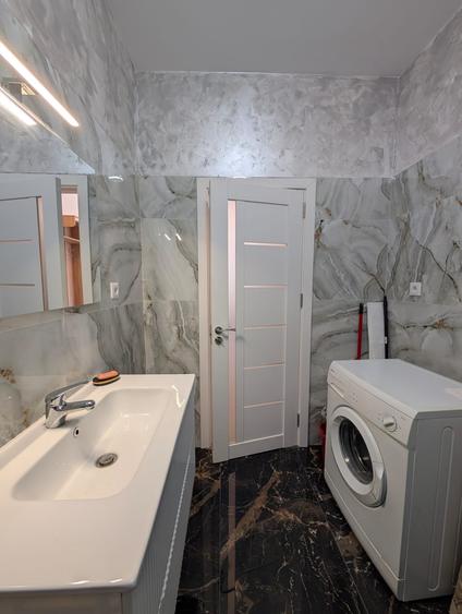 Apartament cu 2 camere semidecomandat în Florești