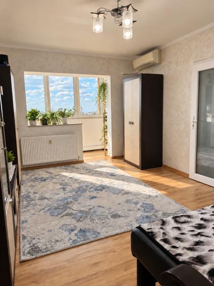 Apartament cu 2 camere semidecomandat, mobilat în Micălaca