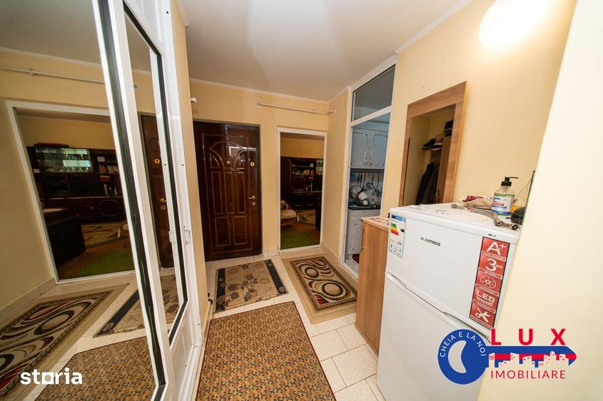 Apartament cu 2 camere decomandat în C5