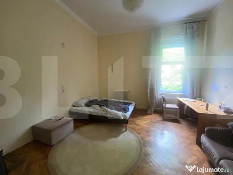 Casă cu 7 camere cu Teren 798 Mp în Grigorescu