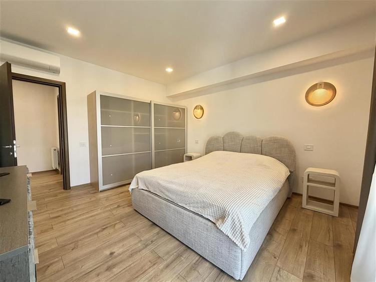 Apartament cu 3 camere decomandat, mobilat în Herăstrău