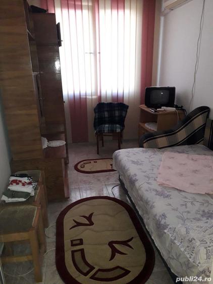 Apartament cu 3 camere semidecomandat în Mahmudia