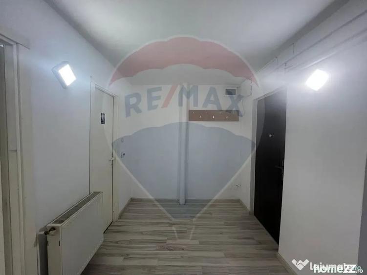 Spațiu comercial, de 60 mp, în Central