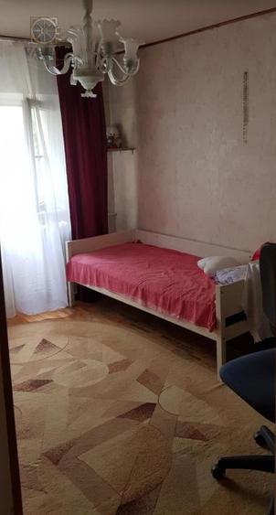 Apartament cu 3 camere decomandat, mobilat în Rahova