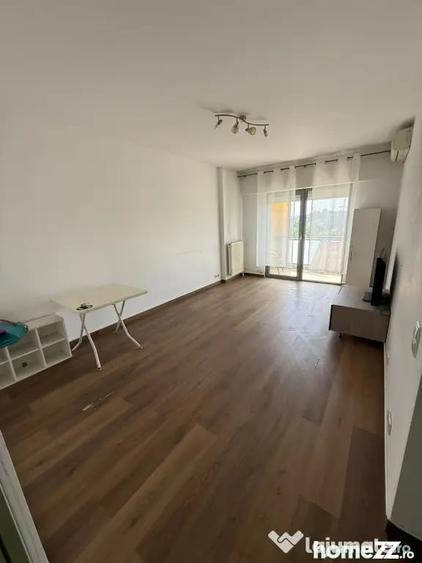 Apartament cu 2 camere decomandat în Doamna Ghica