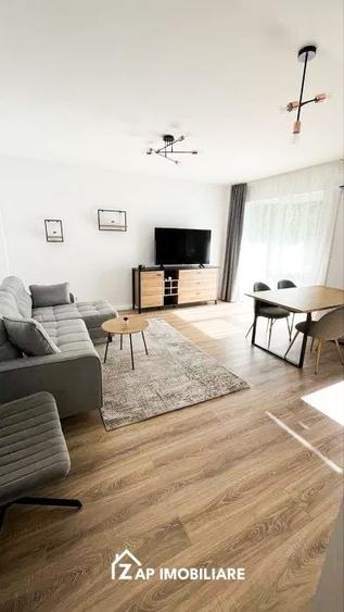Apartament cu 2 camere decomandat, mobilat în Central