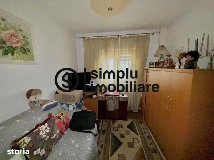 Apartament cu 3 camere decomandat în Robănești