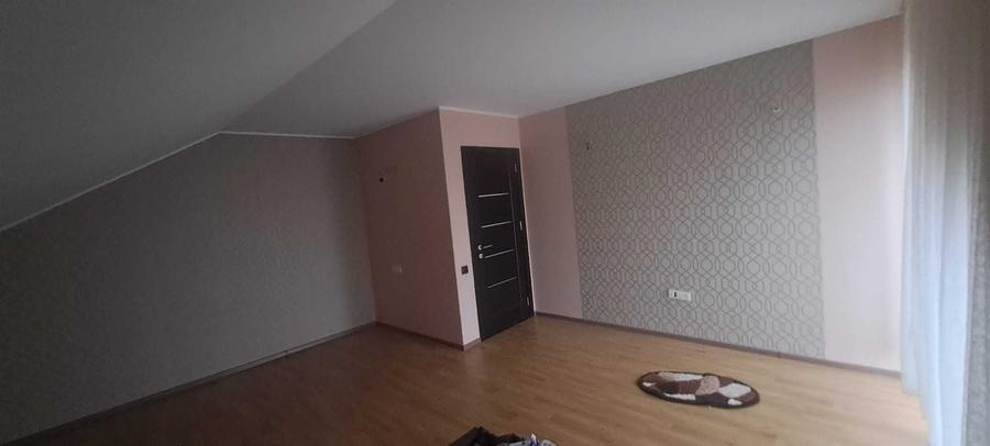 Casa spatioasa cu gradina generoasa locul perfect pentru tine si familia ta! Smig Jud.Sibiu - 8