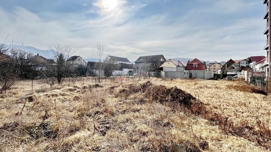 Teren Construcții intravilan de 3600 mp, în Central