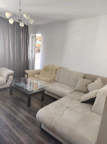 Apartament cu 2 camere decomandat în Micro 20