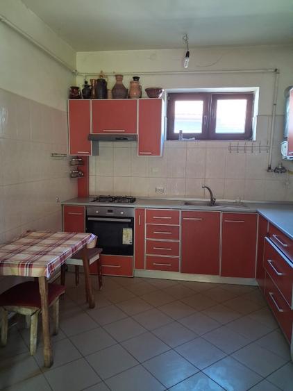 Casă individuală cu 4 camere cu Teren 700 Mp în Sud-Vest