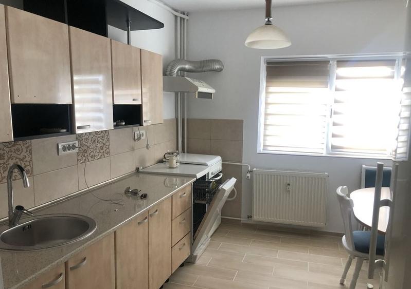 Apartament de 2 camere, decomandat, 7 min metrou, Nerva Traian - 7