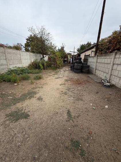 Casă individuală cu 5 camere cu Canalizare în Romanești