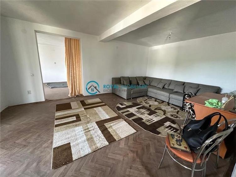 Casă individuală cu 4 camere cu Teren 600 Mp în Iordăcheanu