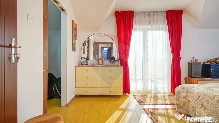 Casă cu 4 camere cu Teren 753 Mp în Prejmer