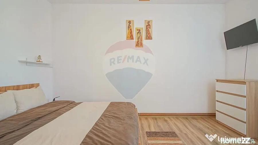 Casă cu 6 camere cu Teren 700 Mp în Ultracentral