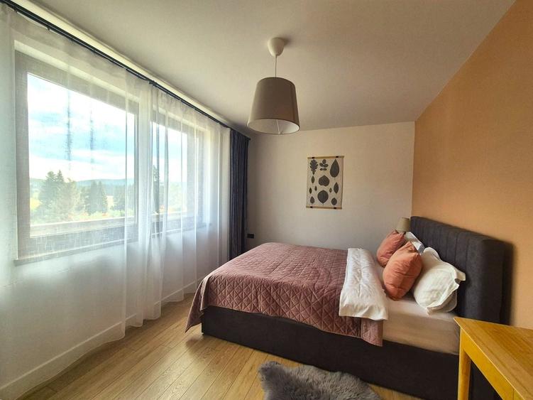 Apartament cu 2 camere semidecomandat în Poiana Brașov