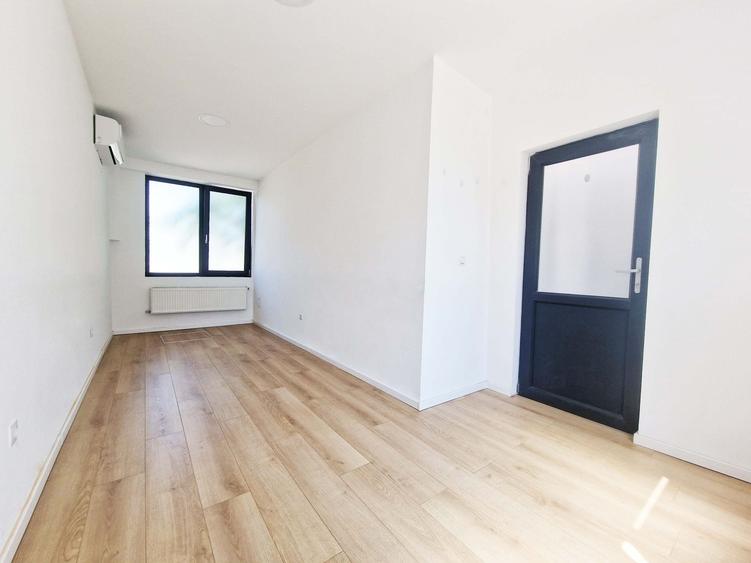 Spațiu comercial, de 15 mp, în Decebal