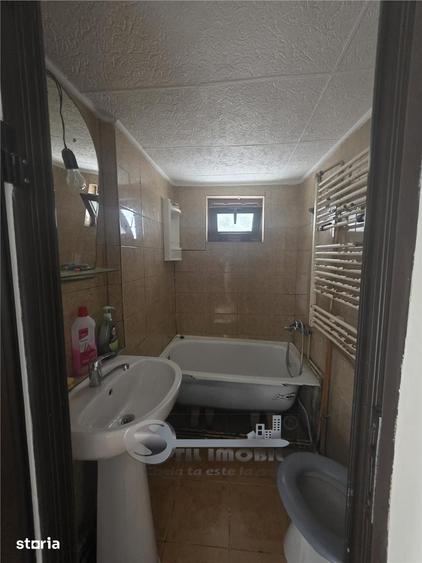 Apartament cu 3 camere decomandat în Holboca
