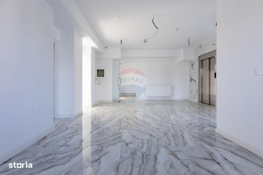 Spațiu comercial, de 1,200 mp, în Central
