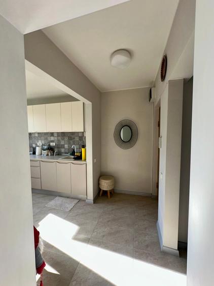 Apartament cu 3 camere semidecomandat, mobilat în Liviu Rebreanu