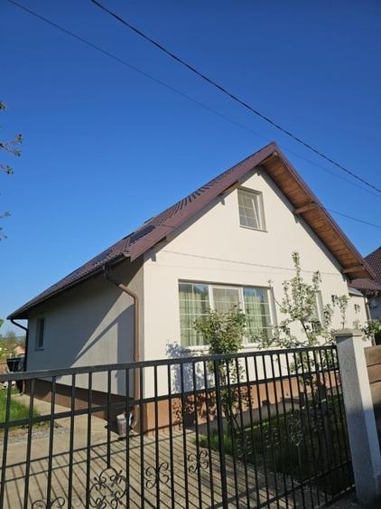 Casă individuală cu 4 camere în Central