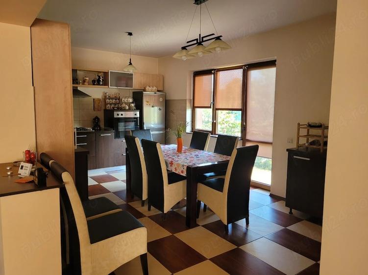 Casă cu Teren 1475 Mp în Blejoi