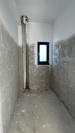 Casă individuală cu 5 camere cu Canalizare în Tamași