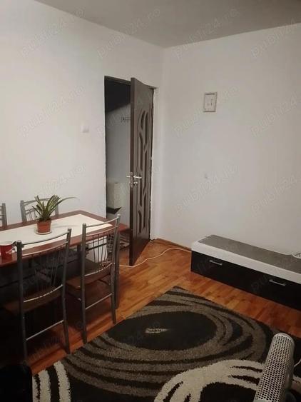 Apartament cu 2 camere nedecomandat în Oravița